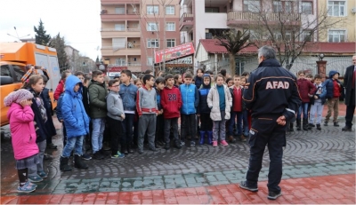 Akça Koca Bilgievinde deprem tatbikatı