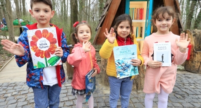 Anne ve çocuklar Ormanya’da