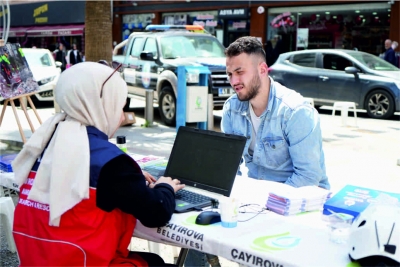 Arama kurtarma ekibi stant açtı