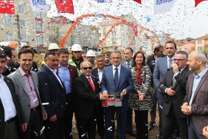 ARAPÇEŞME BİLİM SANAT'IN TEMELİ DUALARLA ATILDI