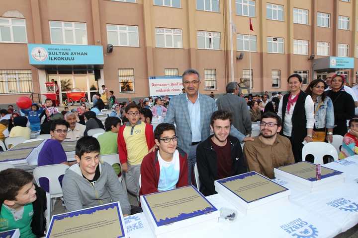 İFTAR SOFRALARININ KIYMETİNİ BİLELİM