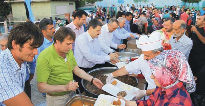 İftar Programları Devam Ediyor