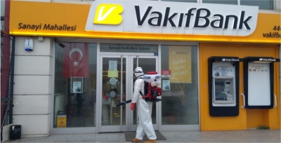 Banka şubeleri ve ATM’ler dezenfekte ediliyor