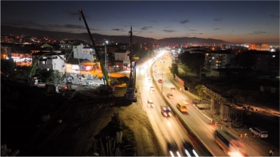 Başiskele Kavşak Projesi'nde ışıklar hiç sönmüyor