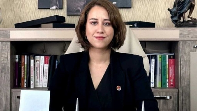 Başkan Ayça Çağlar: “Okulları temizleyemeyen Bakan, halkı aşağılamaya kalkmasın!”