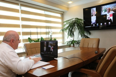 Başkan Bıyık, muhtarlarla video konferansla toplantı yaptı