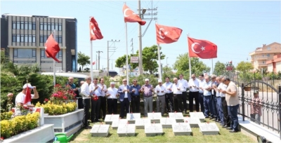 Başkan Bıyık, şehitler için dua etti