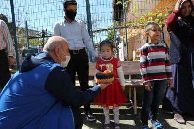 Başkan Bıyık’tan minik Zeliha’ya doğum günü sürprizi