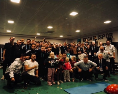 Başkan Büyükakın, Kocaelispor'u tebrik etti