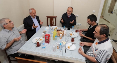 Başkan Büyükgöz, iftara konuk oldu 