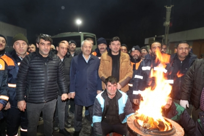 Başkan Büyükgöz’den mesai arkadaşlarına balık ikramı