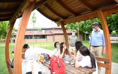 BAŞKAN KOCAMAN’IN KAYKAY DENEMESİ