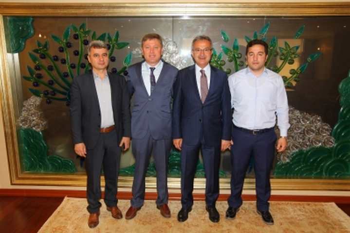 BAŞKAN KÖŞKER'E GİRESUNDAN KONUK BAŞKAN