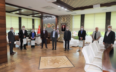 Başkan Söğüt, belediye personeli ile bayramlaştı