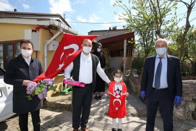 Başkan Zinnur Büyükgöz’den Çocuklara 23 Nisan Hediyeleri