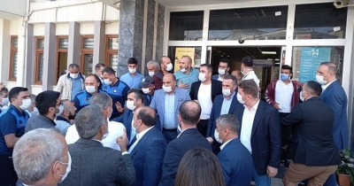 Belediye meclisinde gerginlik