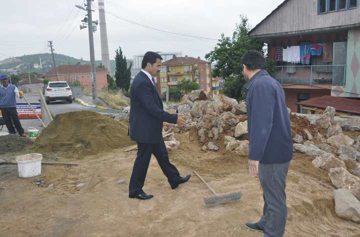 Başkan Cemil Yaman İbn-i Sina Caddesindeki Çalışmaları Denetledi