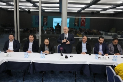  Bıyık, basınla sahurda buluştu