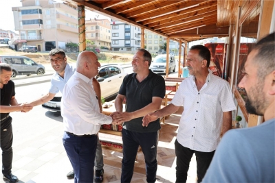 Bıyık, Nenehatun esnafını dinledi