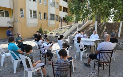 Bıyık, vatandaşların davetini geri çevirmedi