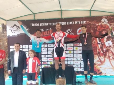 Brisaspor 3 ödülle döndü