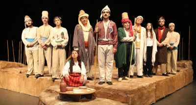 Bu oyunu canlı  izleyen 2 bin kişiye kitap