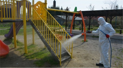 BÜTÜN PARKLAR İLAÇLANDI