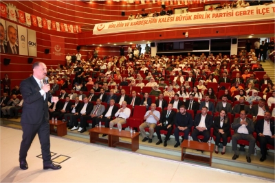 Büyük Birlik Gebze’de Tarih Yazdı: 700 Kişilik Salon Yetersiz Kaldı