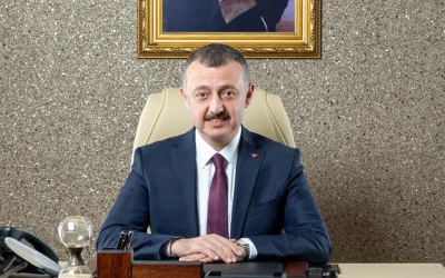 Büyükakın: Sevgili çocuklar, hepinize  iyi dersler