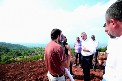 Büyükakın, teleferik inşaatını yerinde inceledi