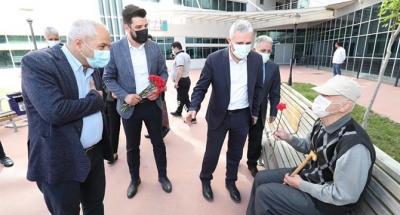 Büyükgöz Gebzelilerin Bayramını Kutladı