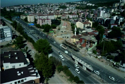 Büyükşehir aynı anda 500 noktada üstyapı çalışması yapıyor