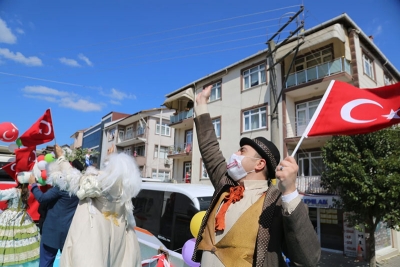 Büyükşehir Şehir Tiyatroları çocuklara bayram havası yaşattı