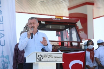 Büyükşehir’den çiftçilerimize 2 milyon litre akaryakıt desteği