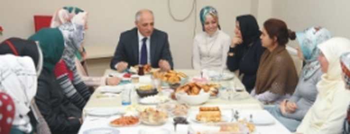Akbaş, Çocuk Kulübünde Velilerle Bir Araya Geldi