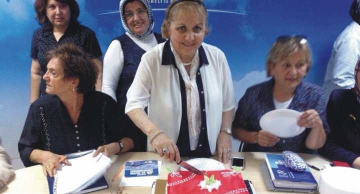 AK Partide 13. Kuruluş yıldönümü pastası