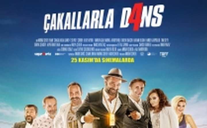 ÇAKALLARLA DANS 4” GİŞEYE EL KOYDU!