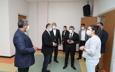 Çakmak ve Şayir, yapımı biten Anaokulunu inceledi