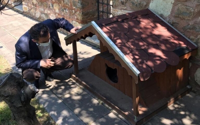 Cami bahçesindeki yuvalar yenilendi