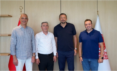 Çayırova Belediyesi Basketbol heyetinden Türkoğlu’na ziyaret