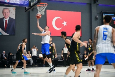 Çayırova Belediyesi, İlkan Karaman Turnuvası’na galibiyetle başladı
