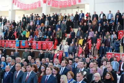 Çayırova’da Bayrak Coşkusu!