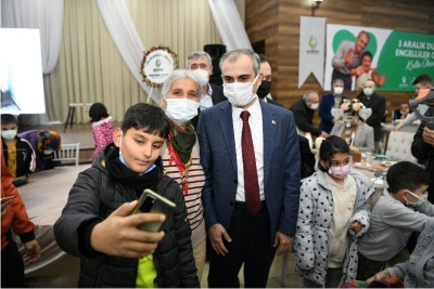 Çayırova'da Engelliler Gününe özel program düzenlendi