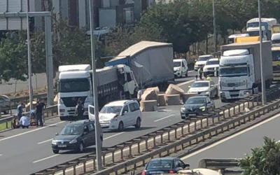 Çayırova'da zincirleme kaza