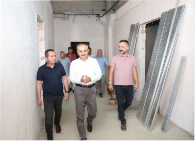 Çiftçi, spor salonu ve sporcu fabrikasındaki çalışmaları inceledi