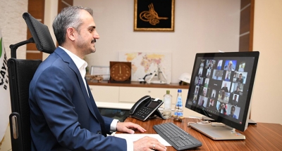 Çiftçi, video konferansla bayramlaştı