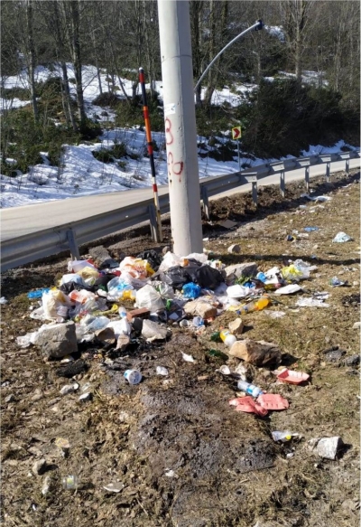 ÇÖP KONTEYNIRINI KULLANILAMAZ HALE GETİRDİLER