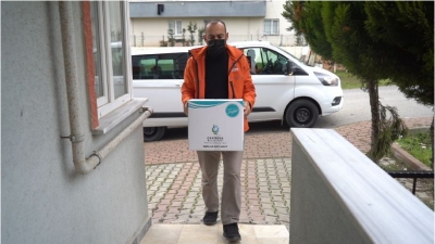 Covid’li hastalara yardımlar devam ediyor