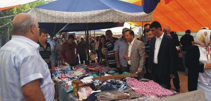 Ak Parti Dilovası SKM Salı Pazarını Ziyaret Etti