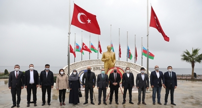 Darıca Atatürk’ü andı